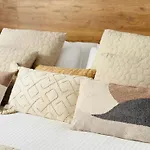 Zacatin Heritage Logde